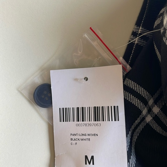 Forever 21 Pleat Front Black & White Plaid Pants - Picture 7 of 10